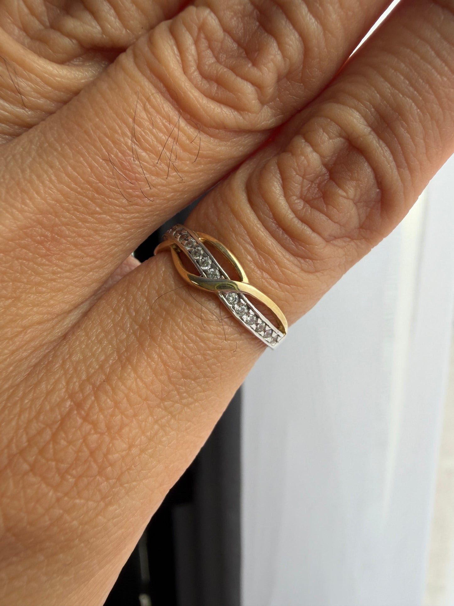 Anillo Armonía Entrelazada